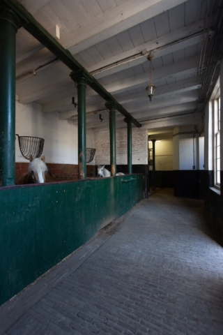 [lang_nl]Korte gang rechts[/lang_nl][lang_en]Short aisle right[/lang_en]